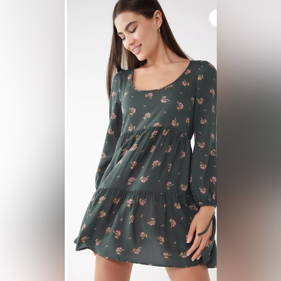 Urban Outfitters Mindy Floral Tiered Mini Frock Dress Size Small - Picture 1 of 10